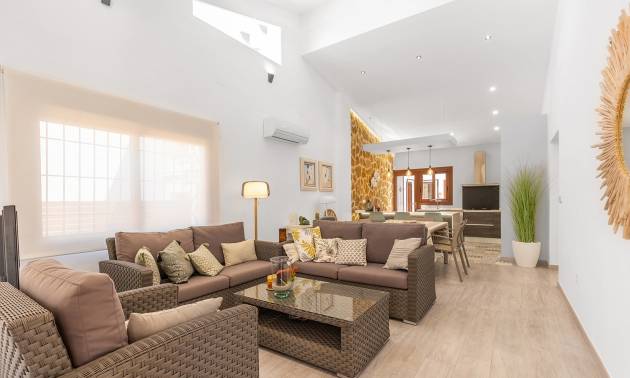 Sale - Villa - Orihuela - Orihuela Costa