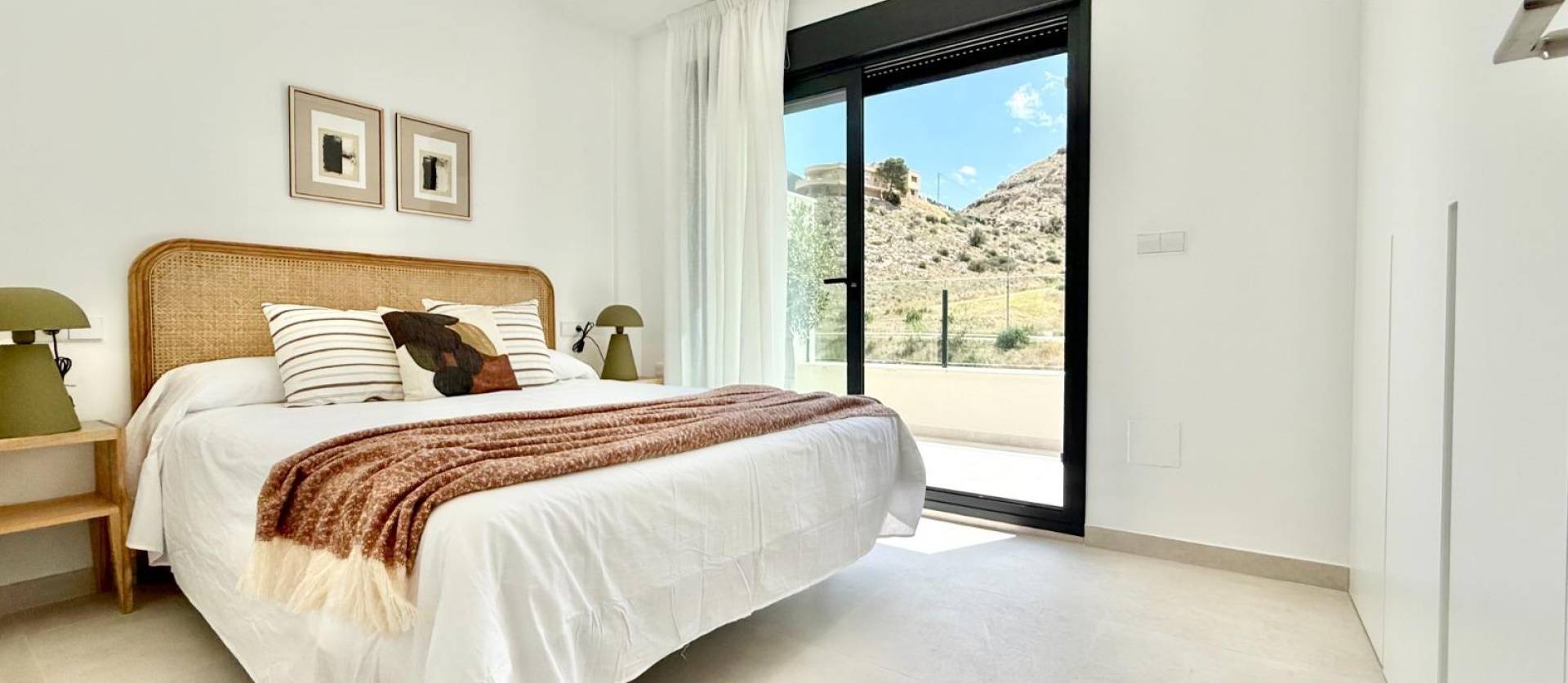 New Build - Townhouse - Cox - Sin Zona