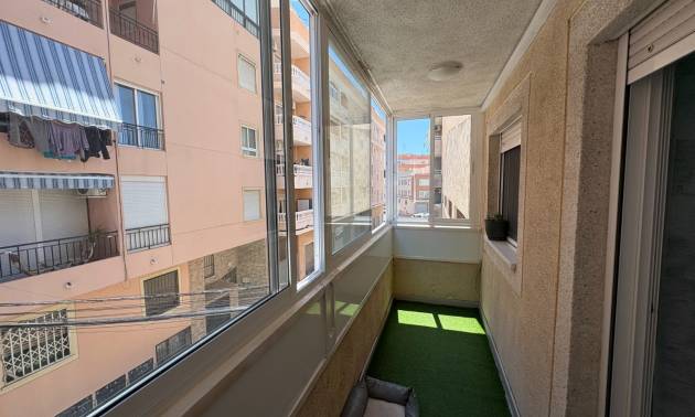 Sale - Apartment - Torrevieja - Centro