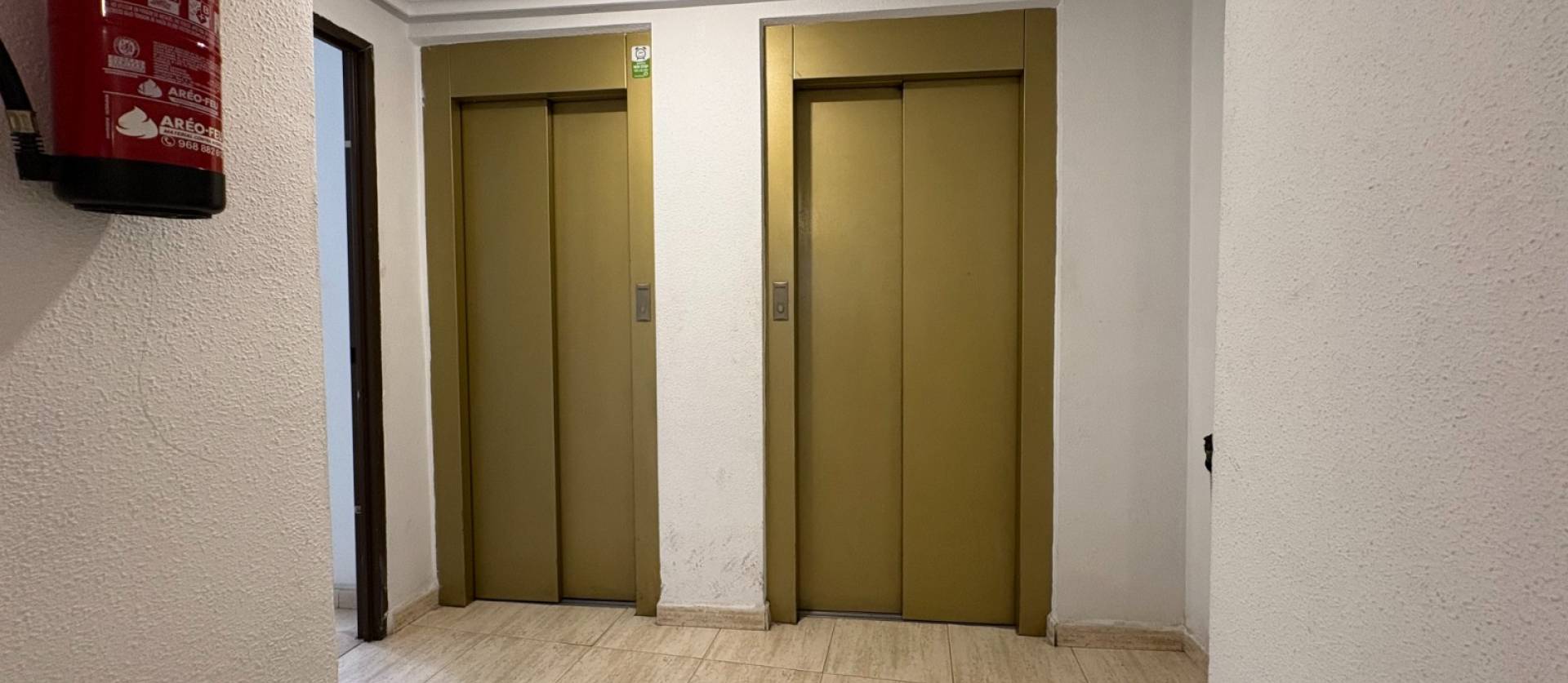 Sale - Apartment - Torrevieja - Centro