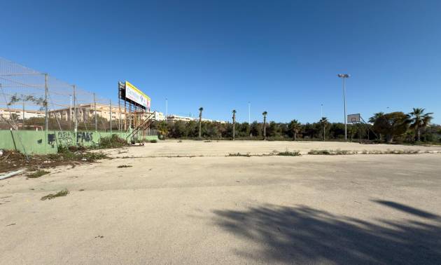 Sale - Bungalow - Torrevieja - Parque de las Naciones