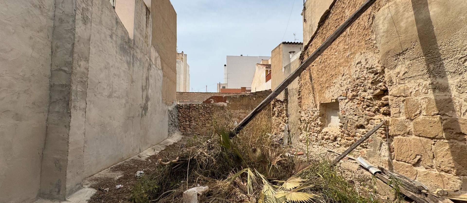 Sale - Urban building plot - Torrevieja - Centro