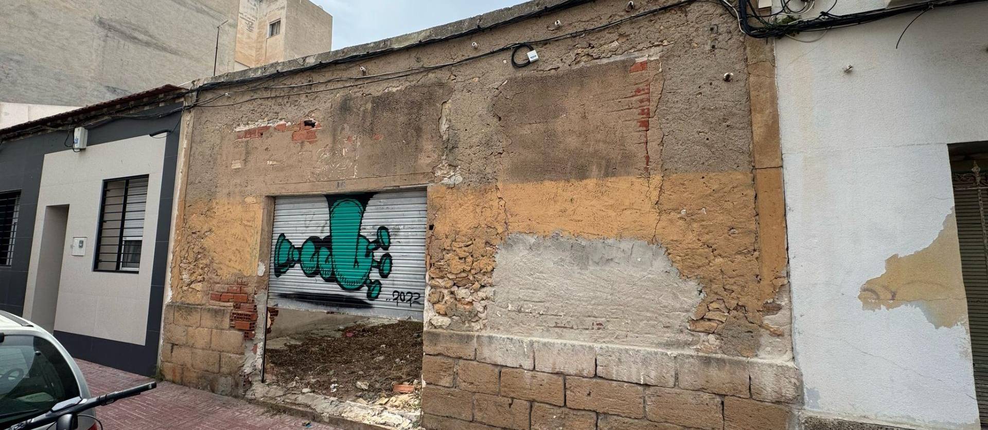 Sale - Urban building plot - Torrevieja - Centro