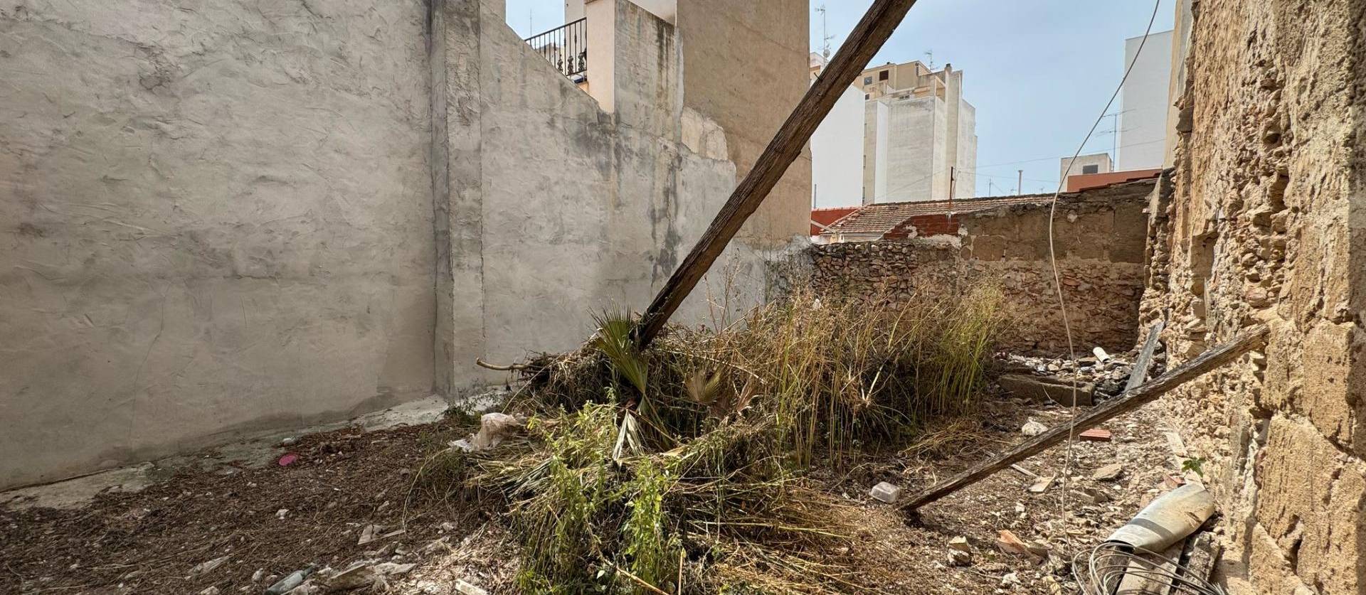 Sale - Urban building plot - Torrevieja - Centro