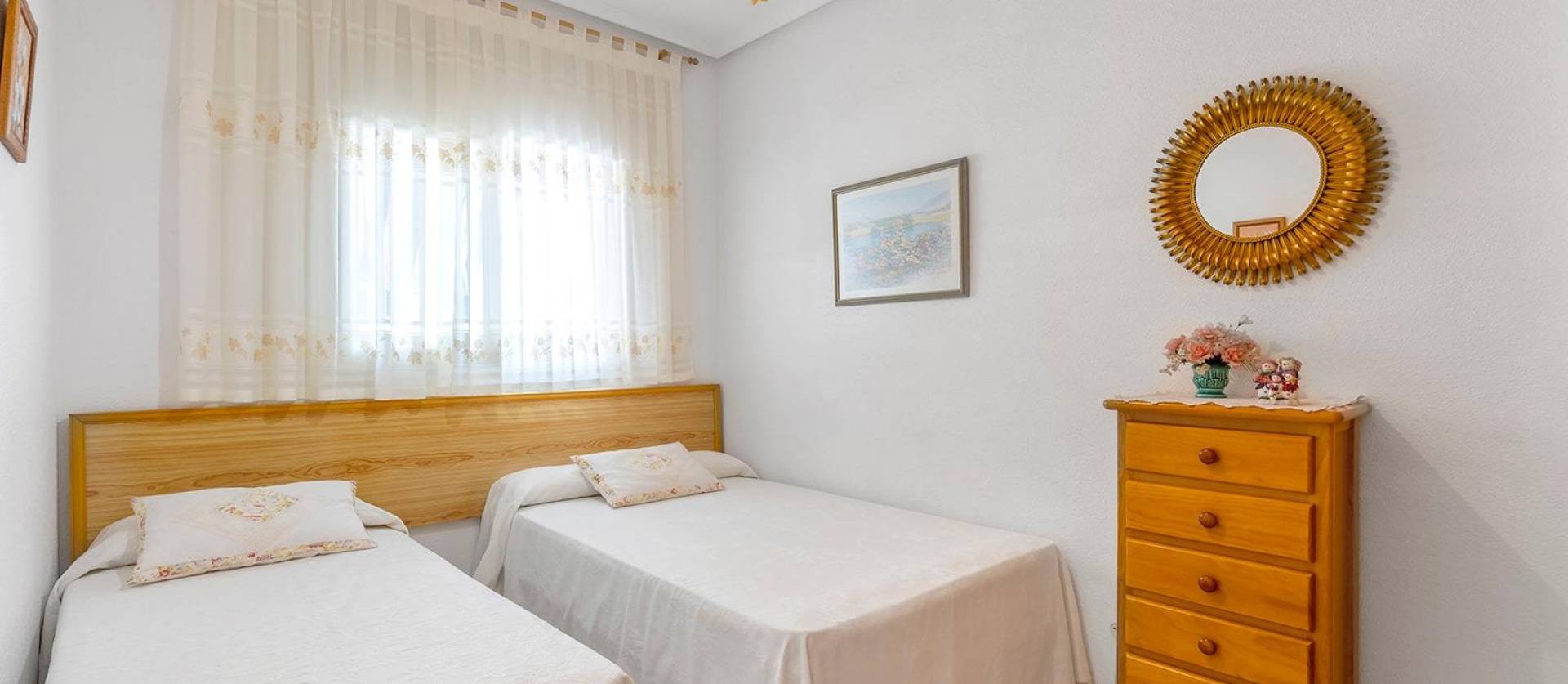 Sale - Bungalow - Torrevieja - Cañada del Molino