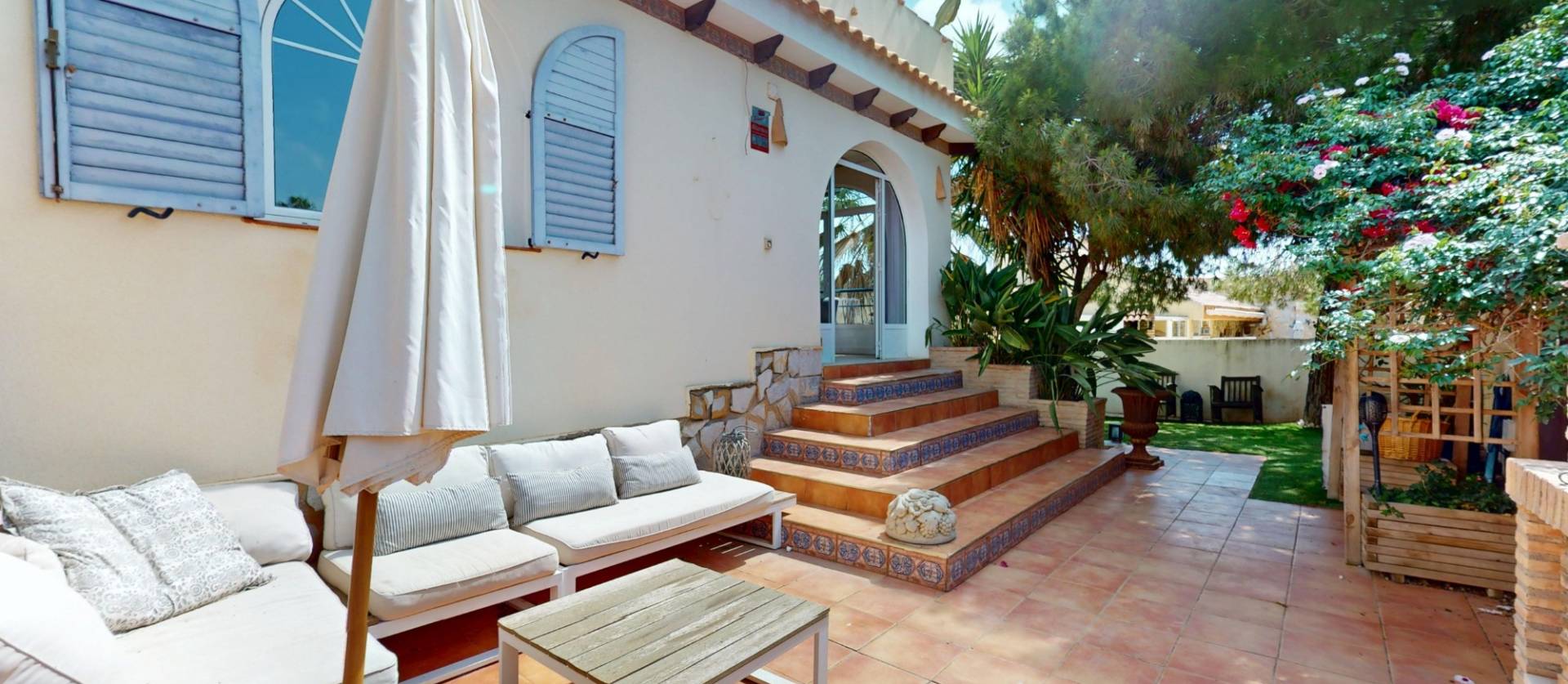 Sale - Villa - Orihuela Costa - La Zenia