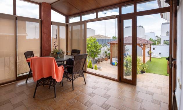 Sale - Villa - Los Montesinos - La Herrada