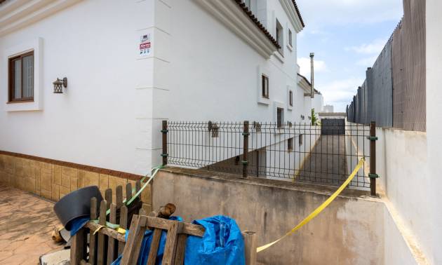 Sale - Villa - Los Montesinos