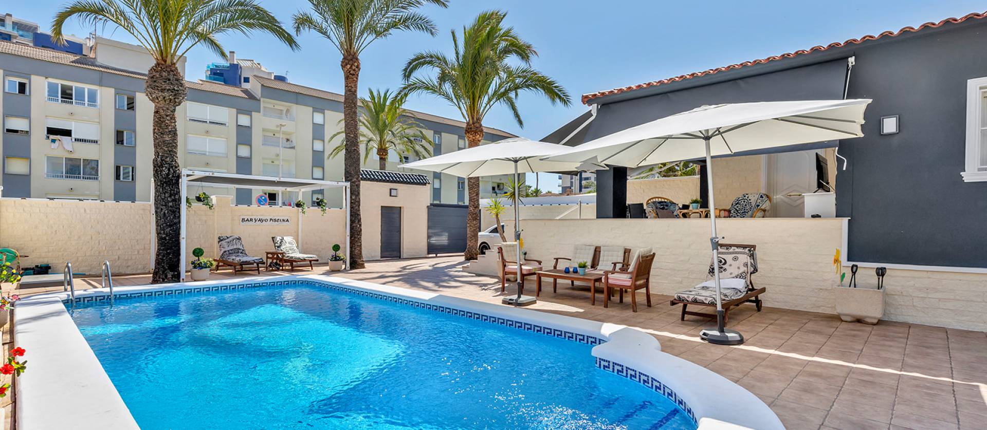 Sale - Villa - Torrevieja - Rocio del mar