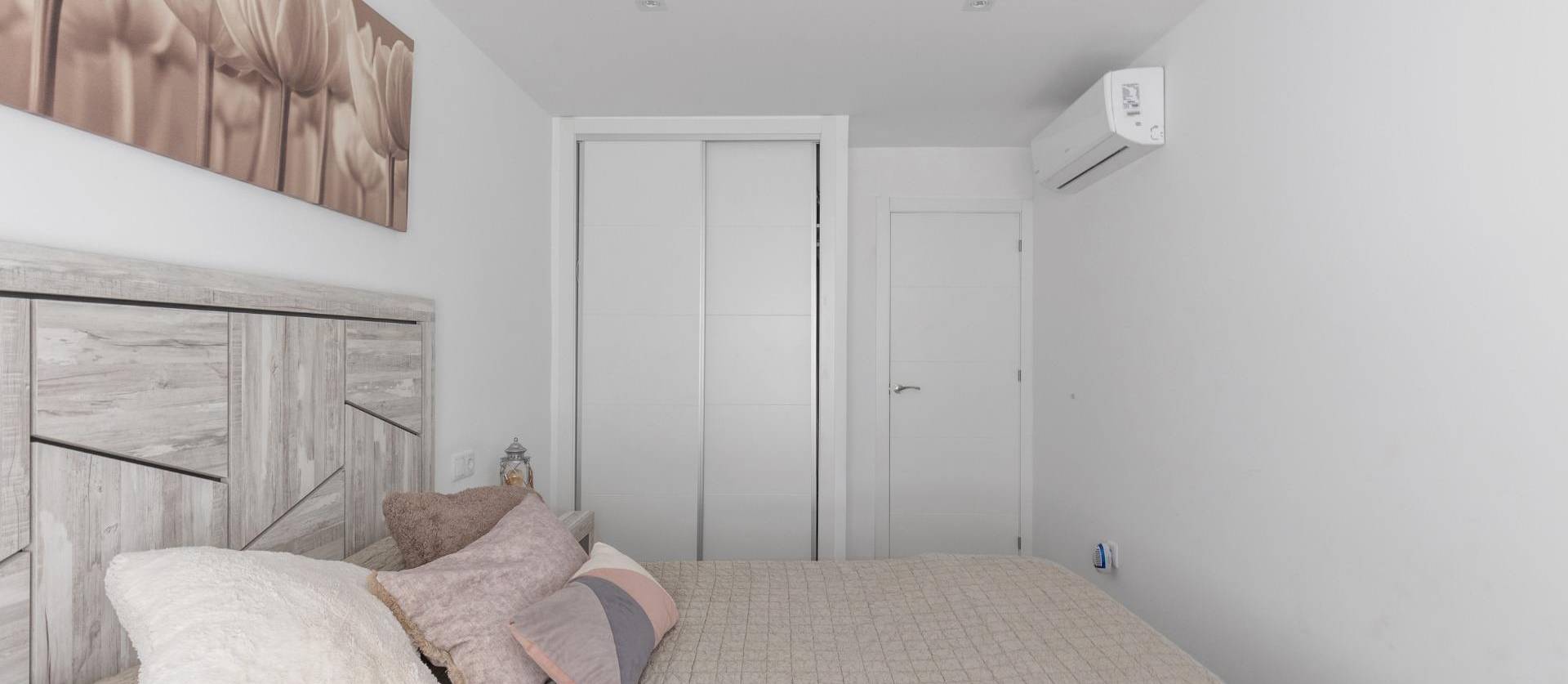 Sale - Apartment - Torrevieja - Acequion