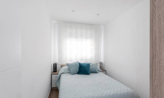 Sale - Apartment - Torrevieja - Acequion