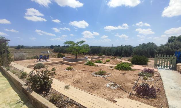 Revente - Villa - Gea y Truyols