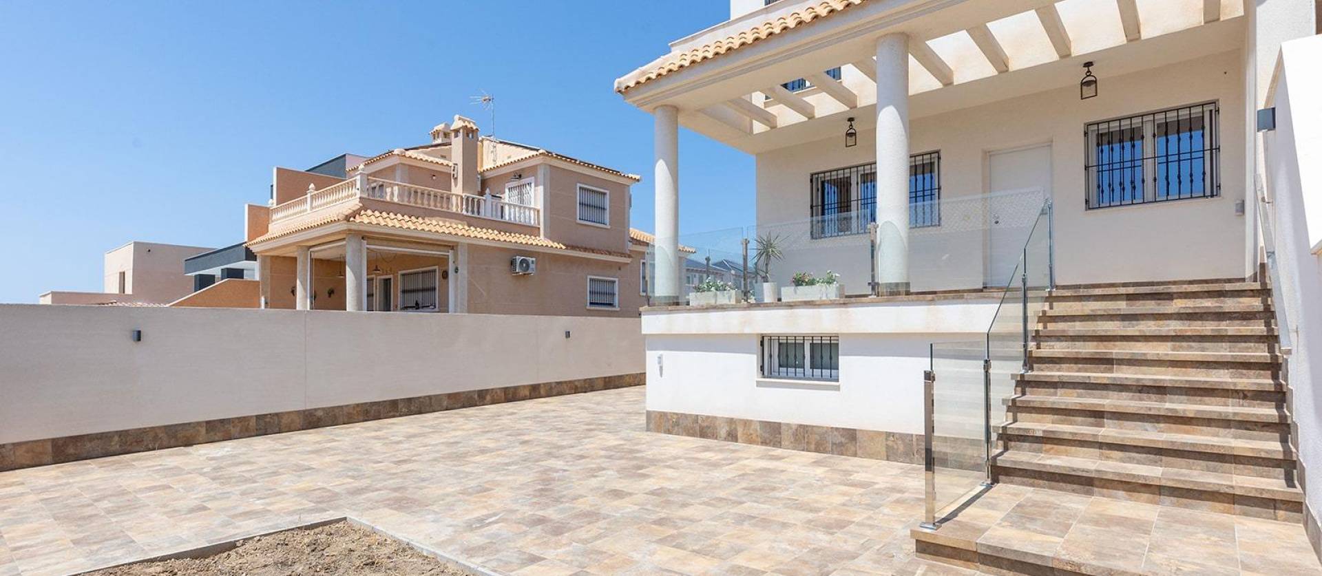 Sale - Villa - Torrevieja - Aguas Nuevas