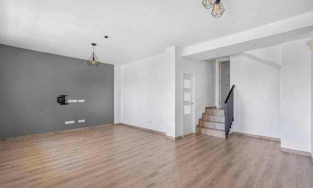 Sale - Villa - Torrevieja - Aguas Nuevas