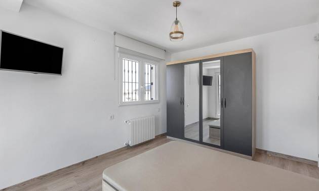 Sale - Villa - Torrevieja - Aguas Nuevas