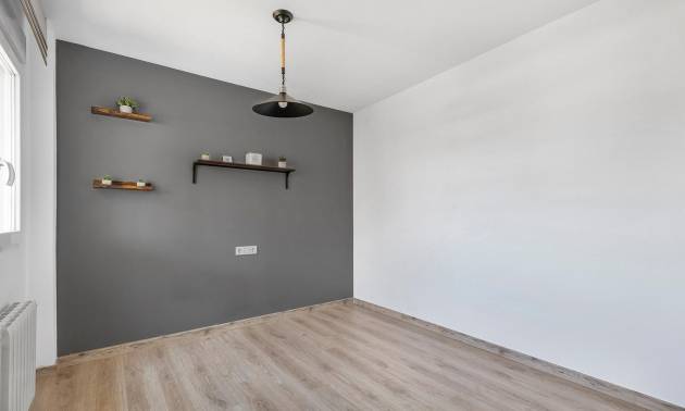 Sale - Villa - Torrevieja - Aguas Nuevas