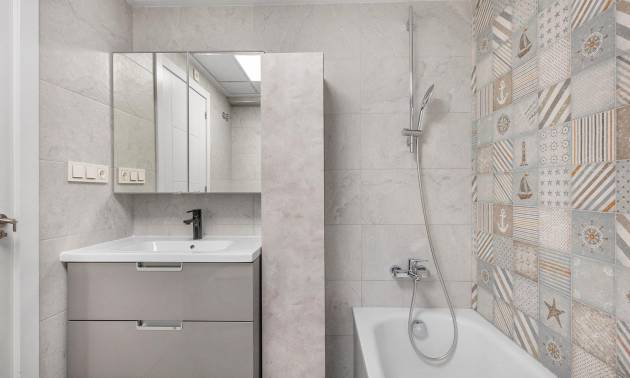 Sale - Villa - Torrevieja - Aguas Nuevas