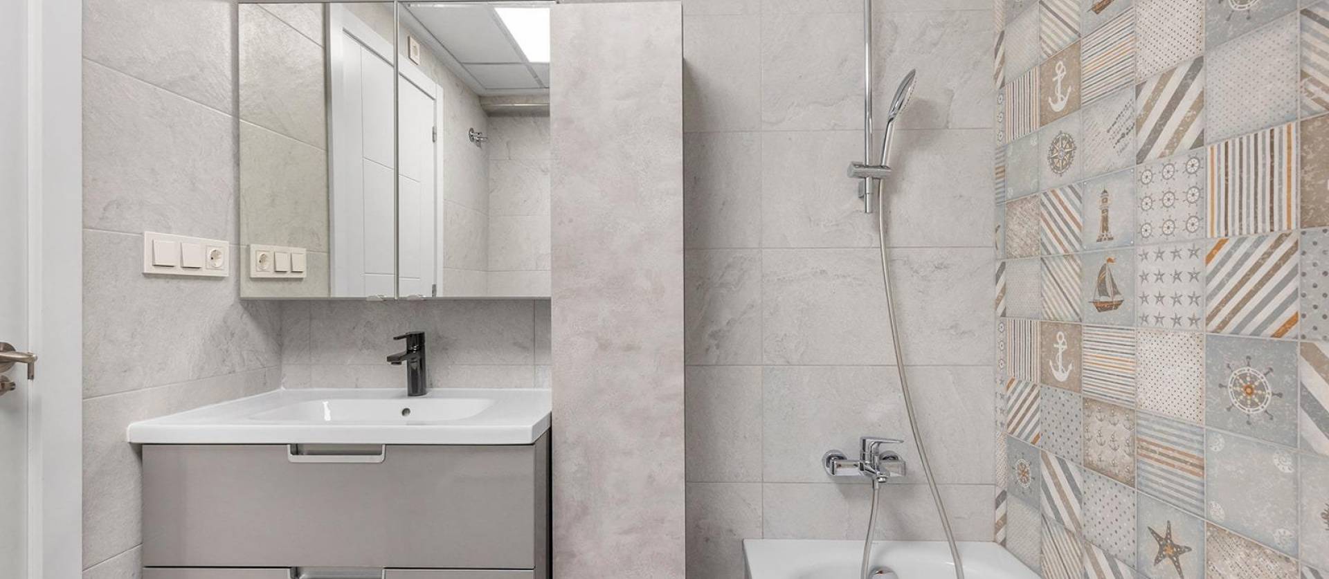 Sale - Villa - Torrevieja - Aguas Nuevas