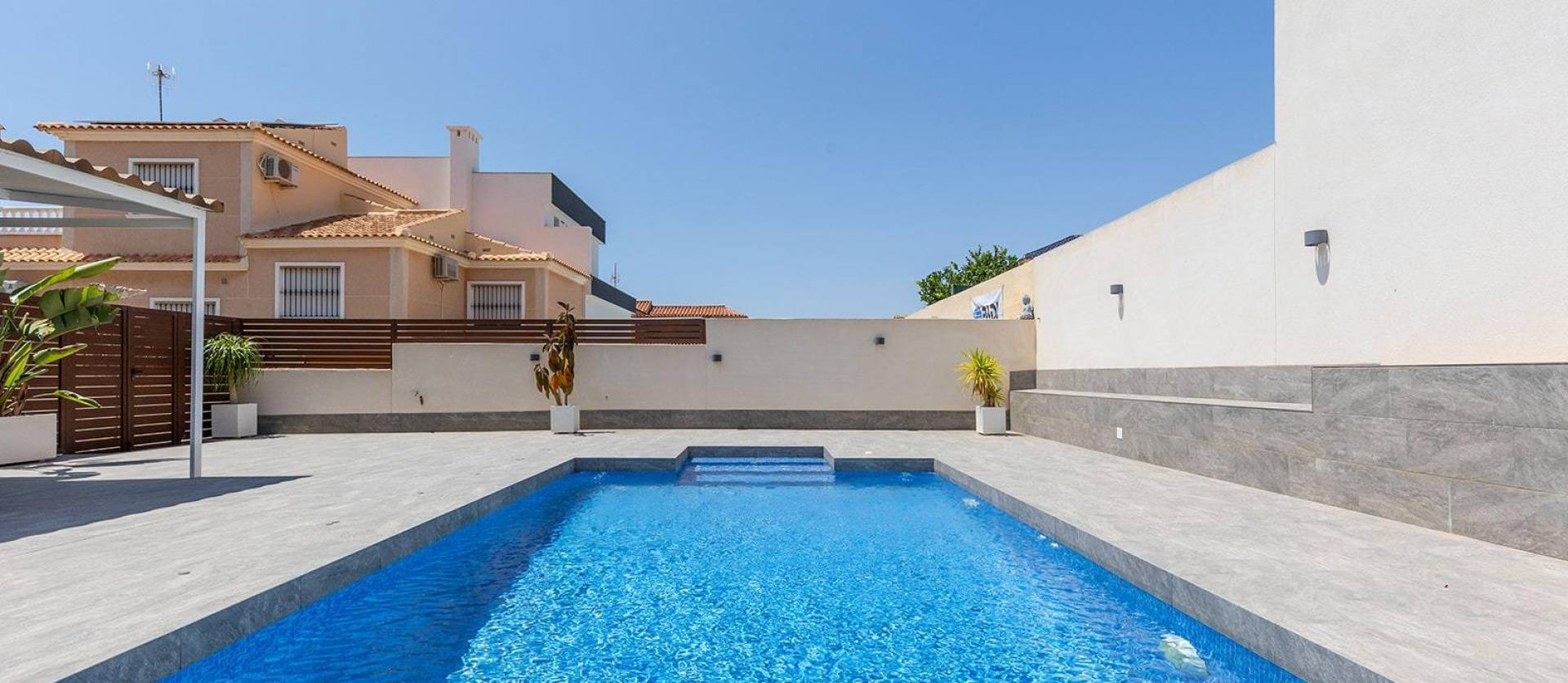 Sale - Villa - Torrevieja - Aguas Nuevas
