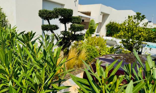 Sale - Villa - Algorfa - La Finca Golf