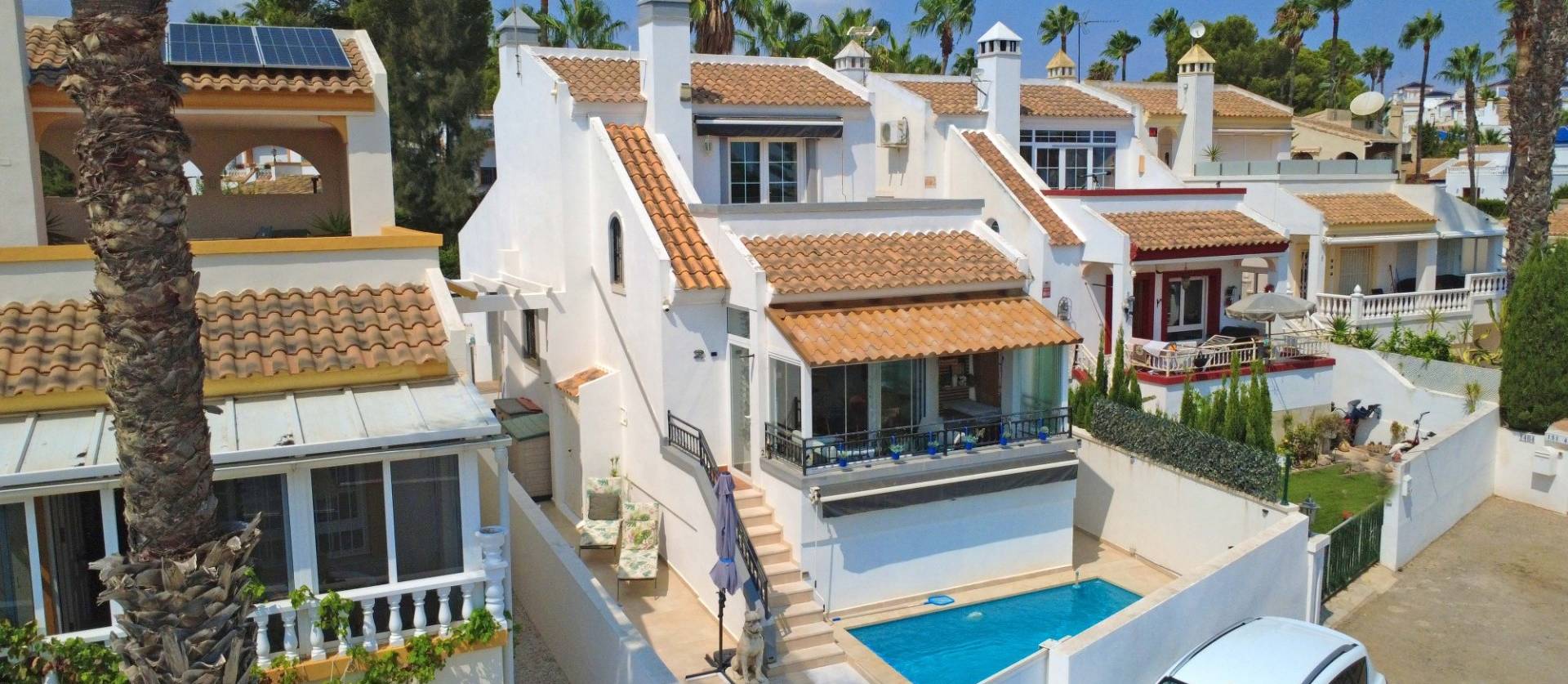 Sale - Villa - Orihuela Costa - Villamartín