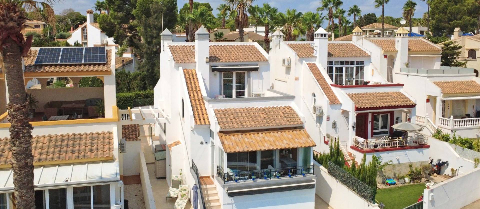 Sale - Villa - Orihuela Costa - Villamartín