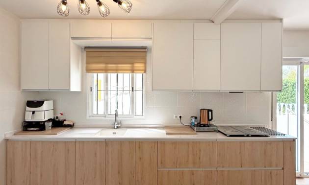 Sale - Villa - Orihuela Costa - Villamartín