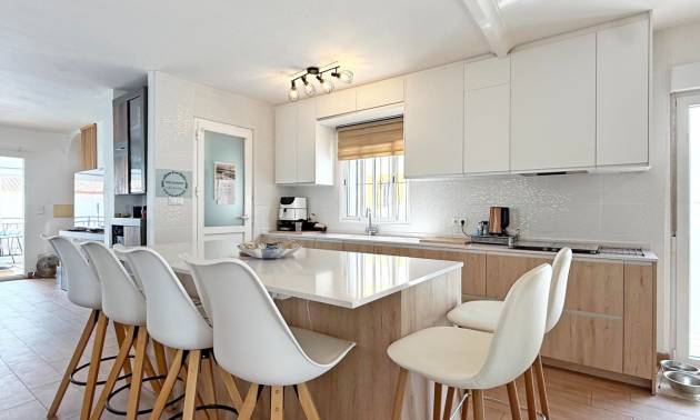 Sale - Villa - Orihuela Costa - Villamartín