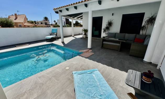 Bestaande woningen - Villa - Punta Prima