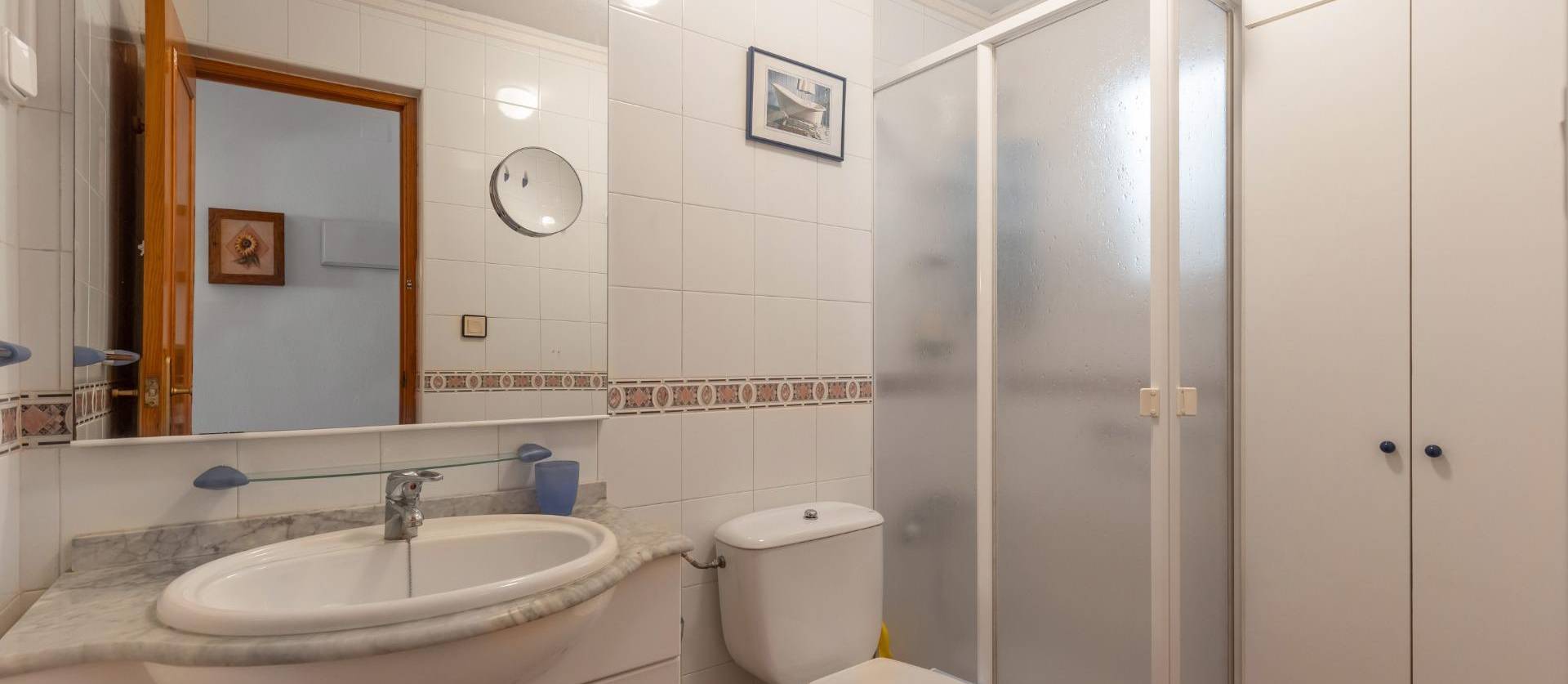 Sale - Apartment - Torrevieja - Playa de los locos