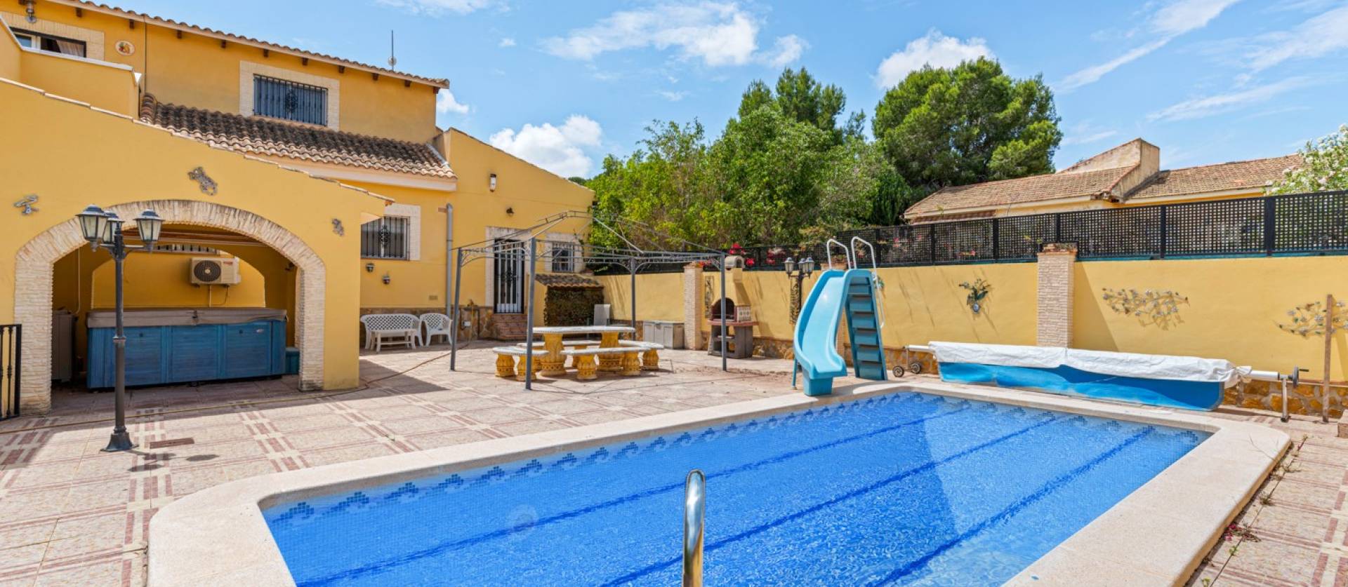 Revente - Villa - Jacarilla