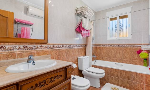 Revente - Villa - Jacarilla