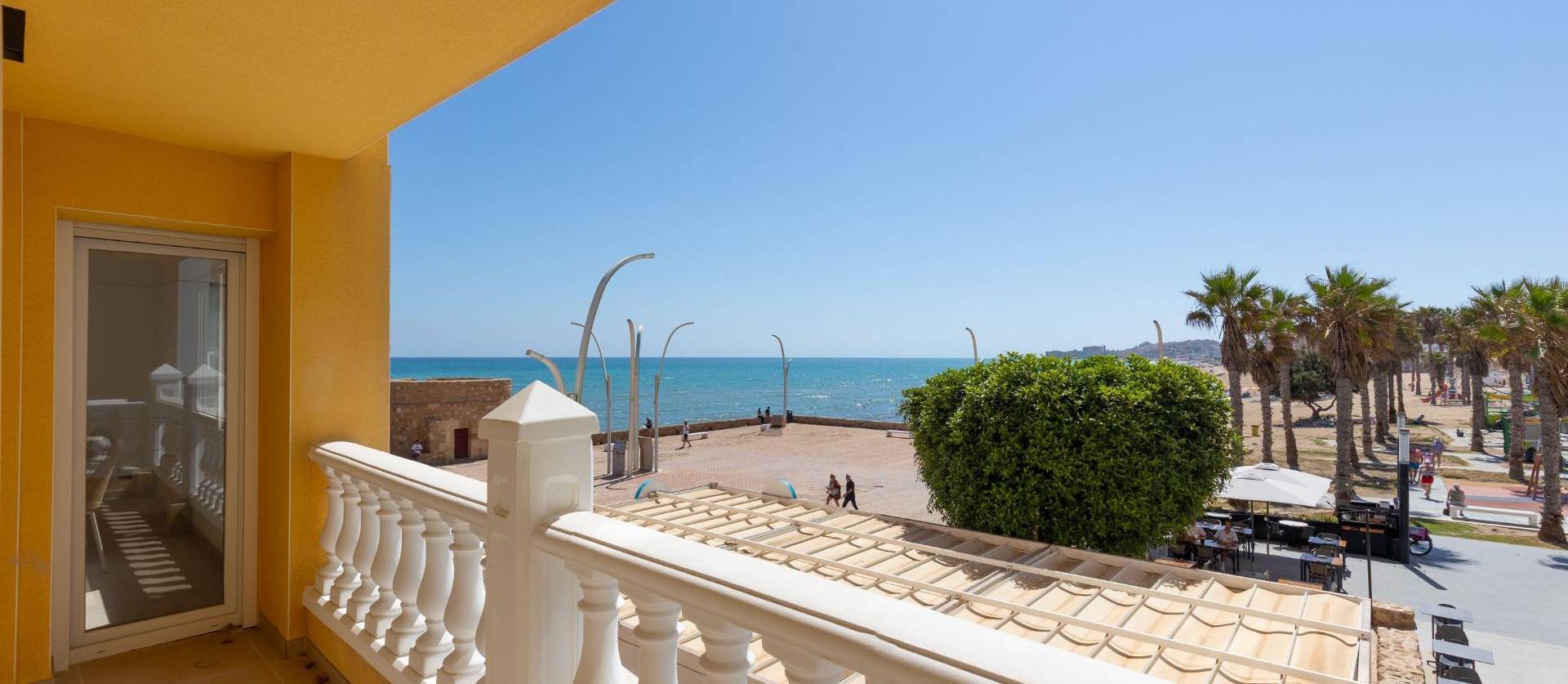 Sale - Apartment - Torrevieja - La Mata pueblo