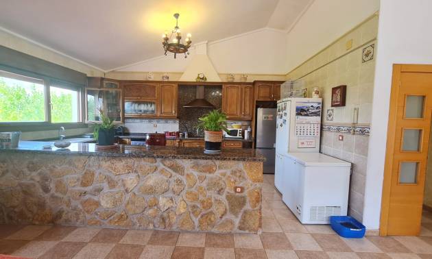 Sale - Villa - Petrer