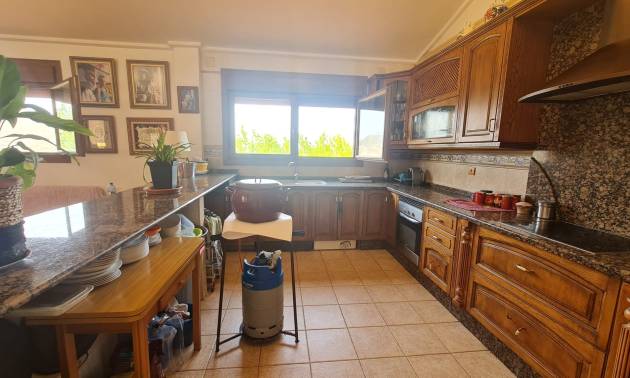 Sale - Villa - Petrer