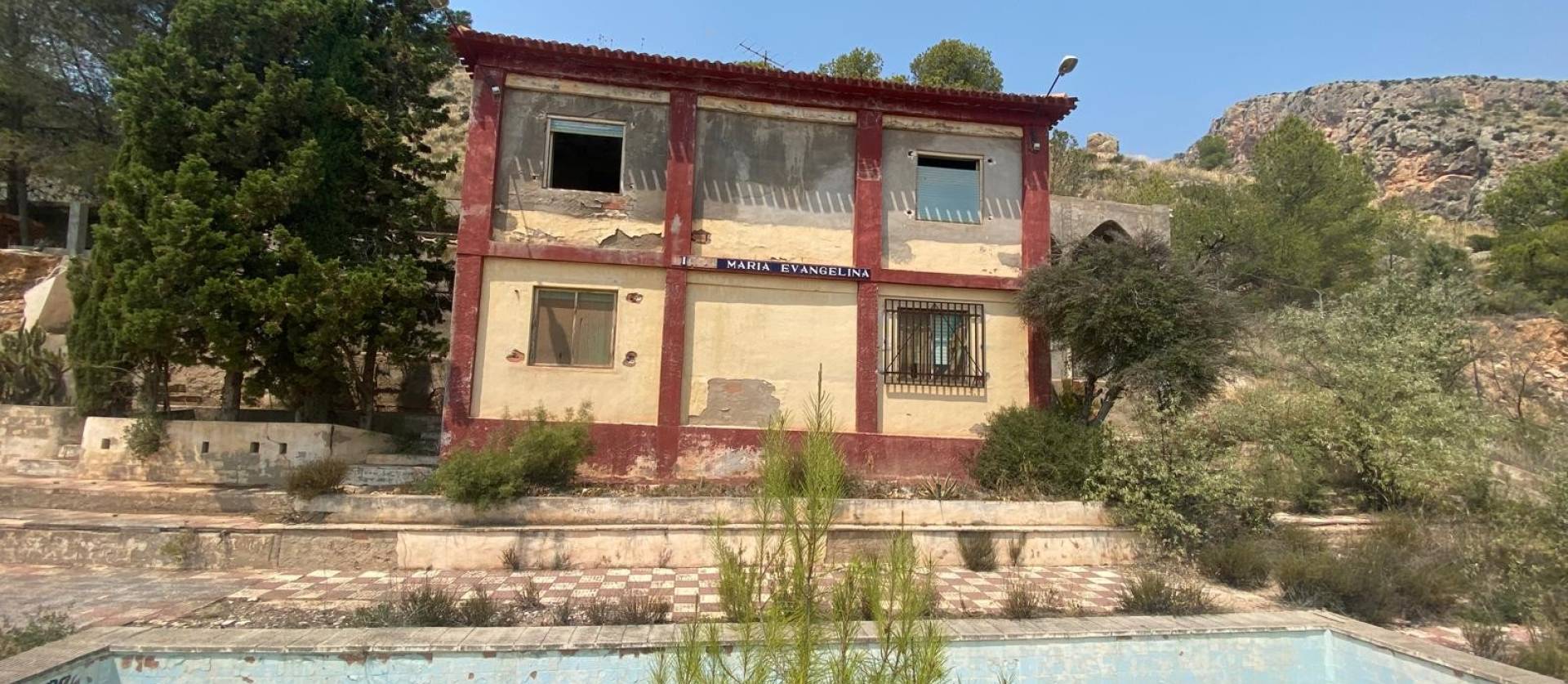 Sale - Commercial - Salinas