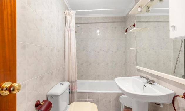 Sale - Apartment - Torrevieja - Playa de los locos