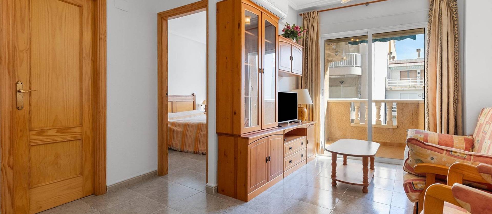 Sale - Apartment - Torrevieja - Centro