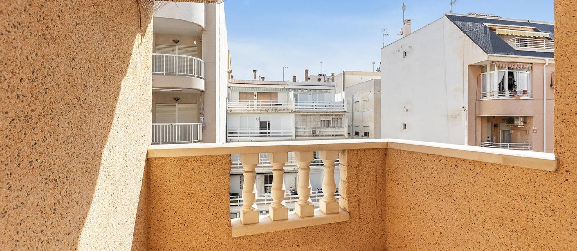 Sale - Apartment - Torrevieja - Centro