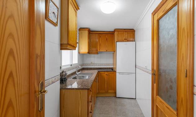 Sale - Apartment - Torrevieja - Centro