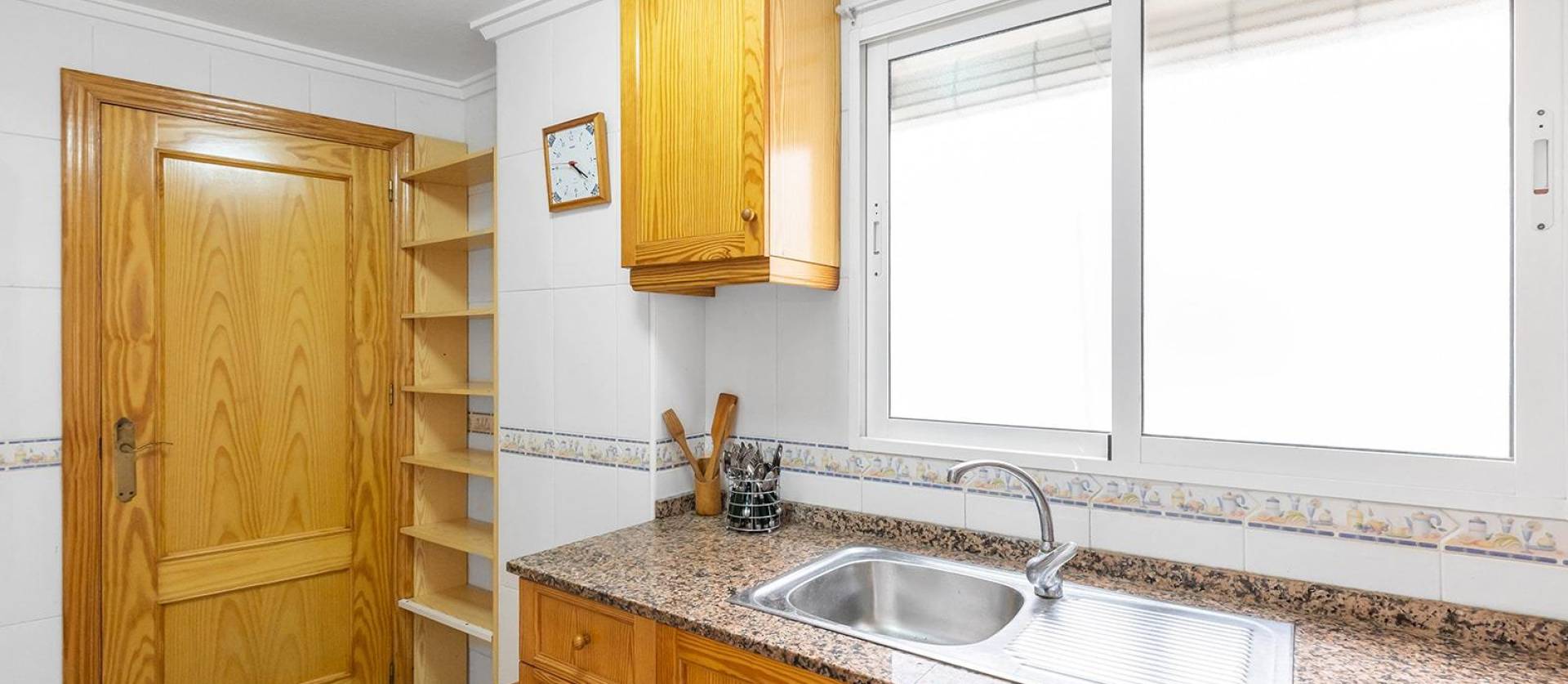 Sale - Apartment - Torrevieja - Centro