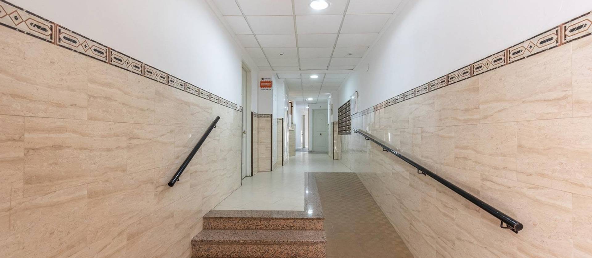 Sale - Apartment - Torrevieja - Centro