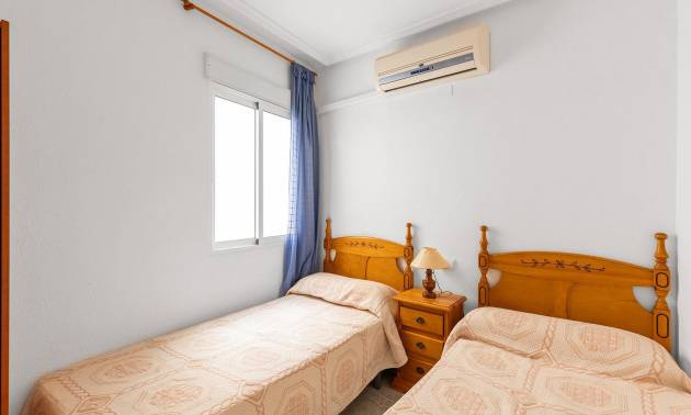 Sale - Apartment - Torrevieja - Centro