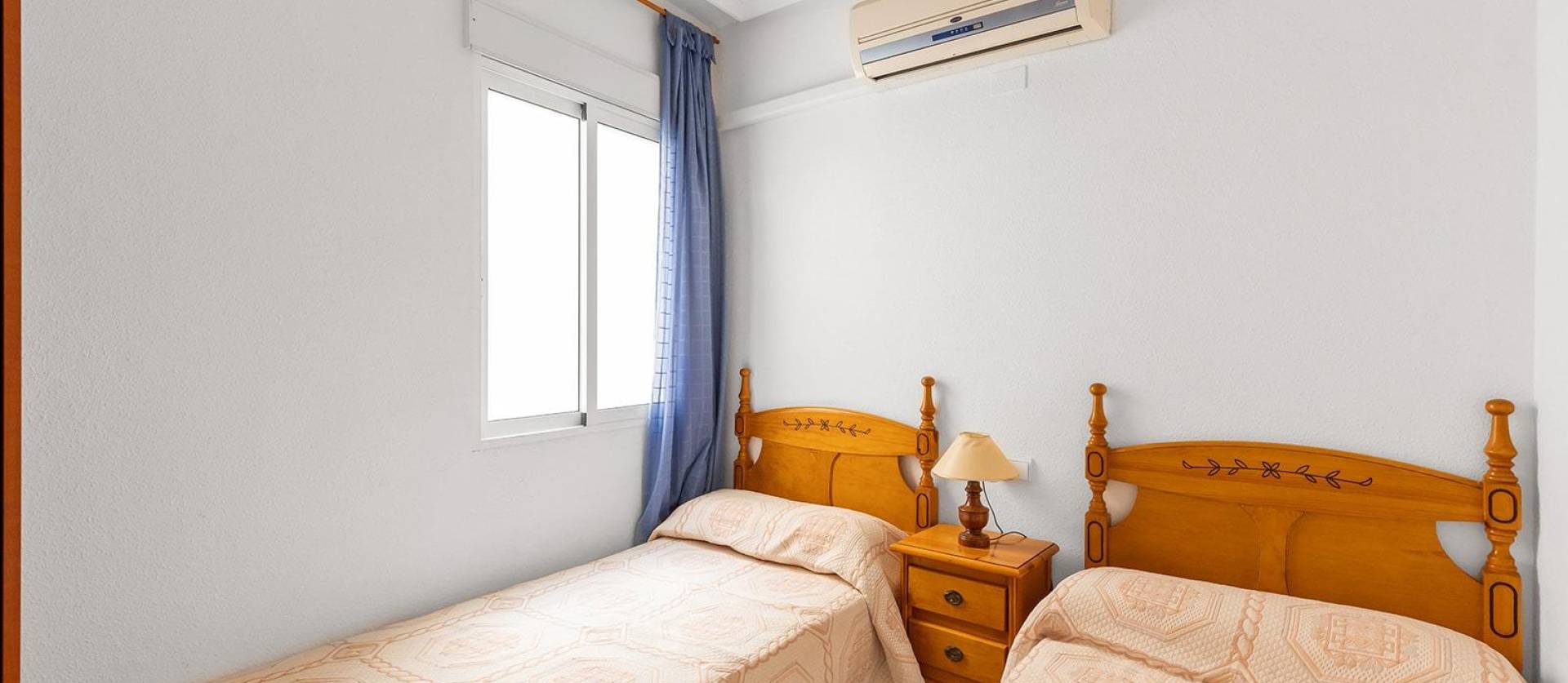 Sale - Apartment - Torrevieja - Centro