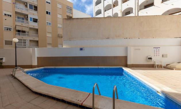 Sale - Apartment - Torrevieja - Centro