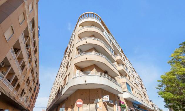 Sale - Apartment - Torrevieja - Playa de los locos