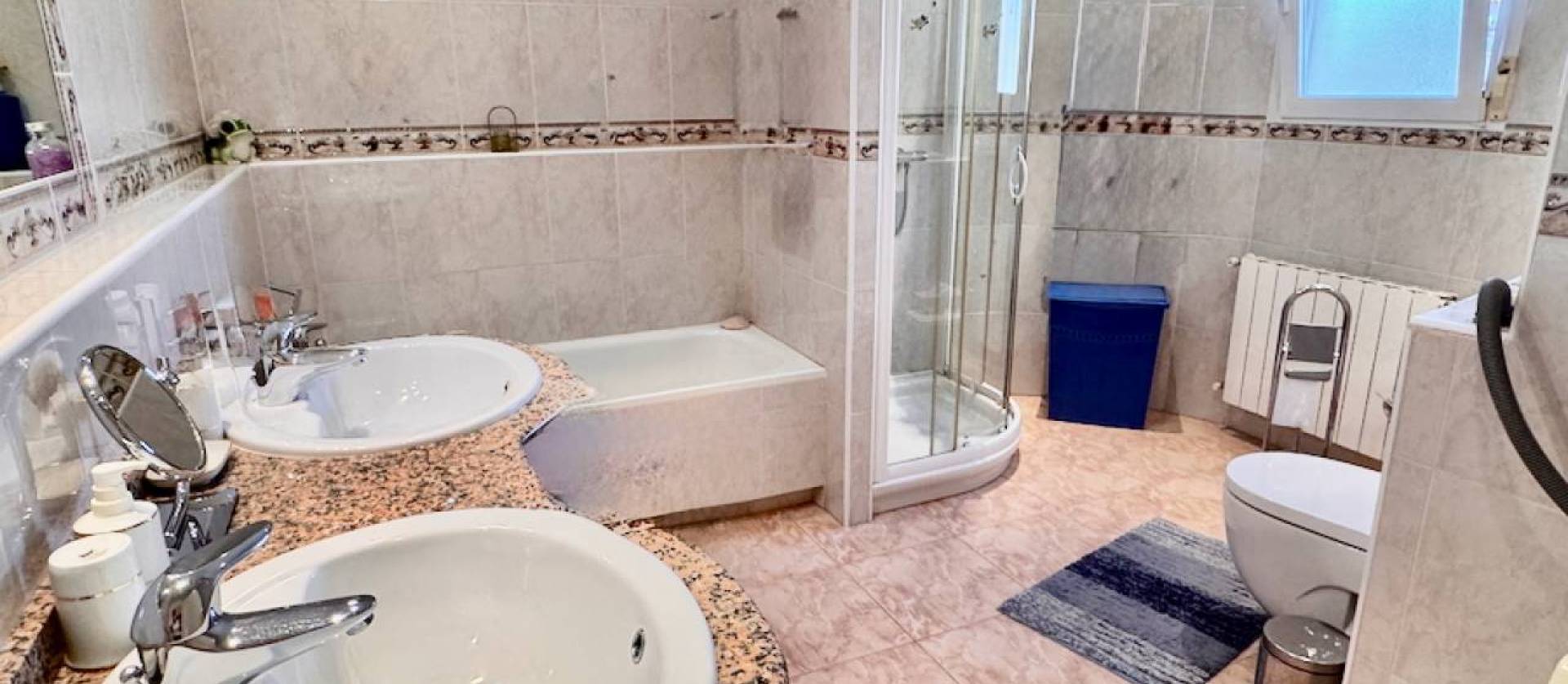 Sale - Villa - Benferri