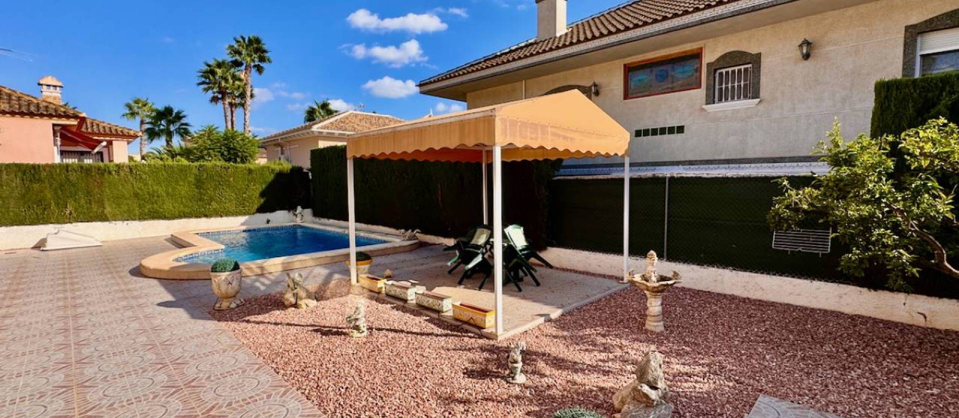 Sale - Villa - Benferri