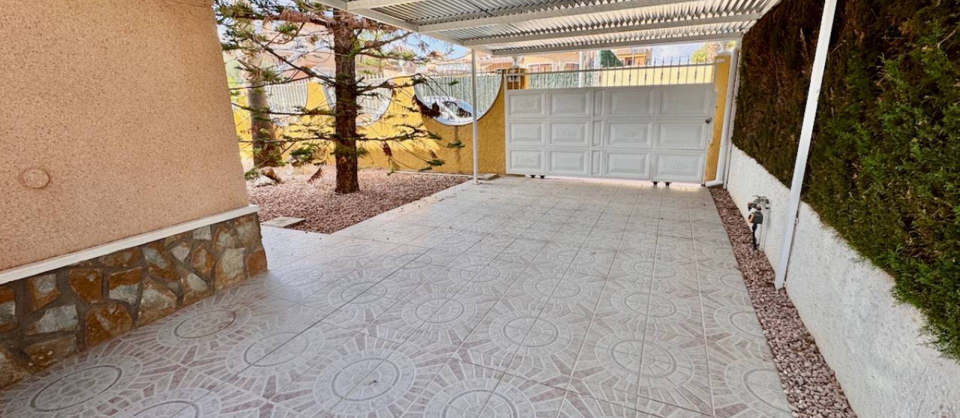 Sale - Villa - Benferri