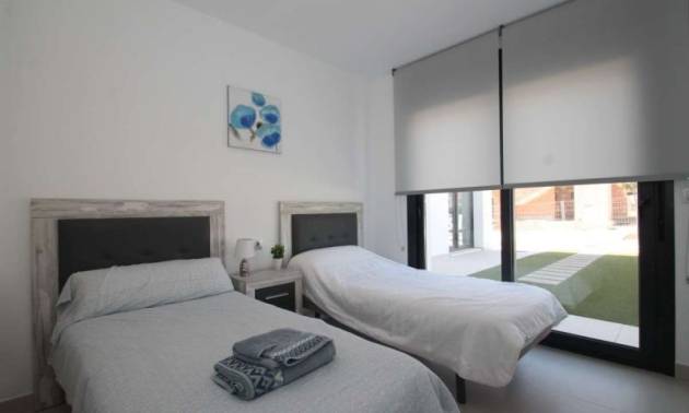 Revente - Villa - Pilar de la Horadada